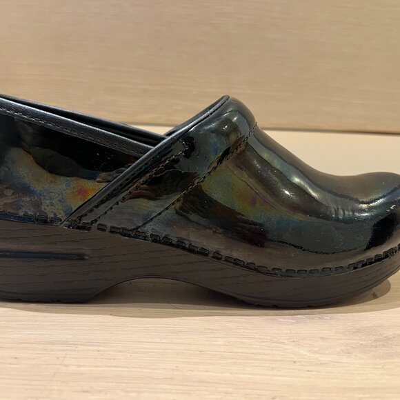 Dansko Clogs (Petrol Patent Leather in Size 39) - Picture 2 of 4